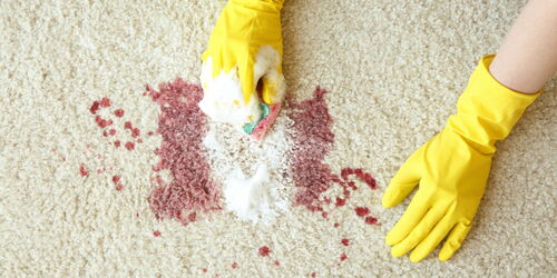 Teppichflecken entfernen