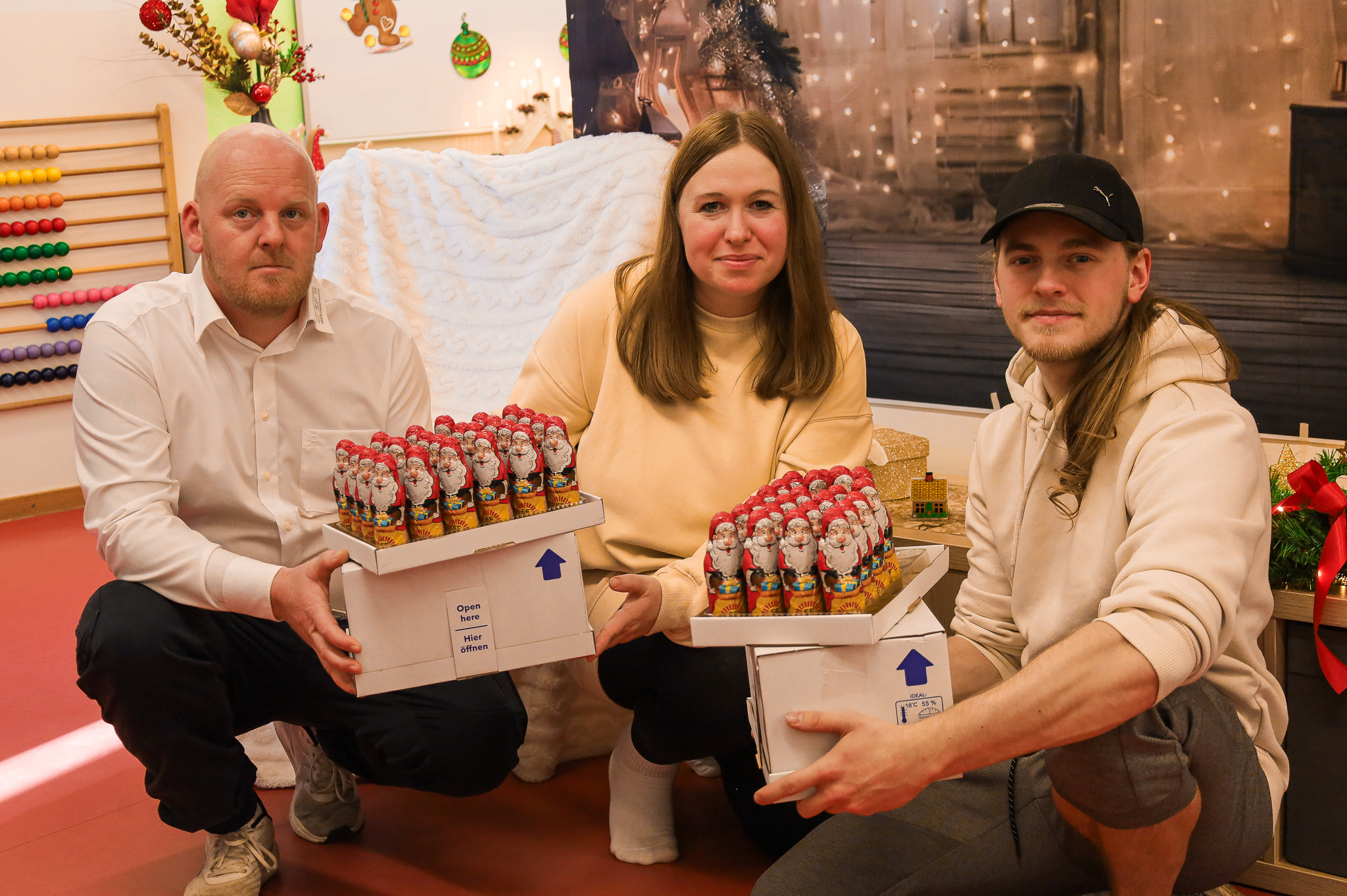 Wir haben Schoko Nikoläuse an die Kindergärten in Leipzig gespendet